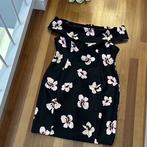 Chic Strapless Floral Black Dress